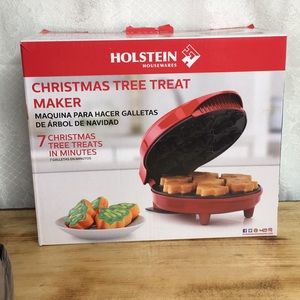 Christmas tree treat maker